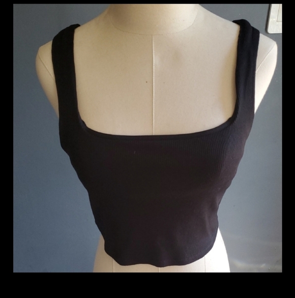 ALO Yoga Classic Black Square Neck Tank Sz M - Picture 9 of 10